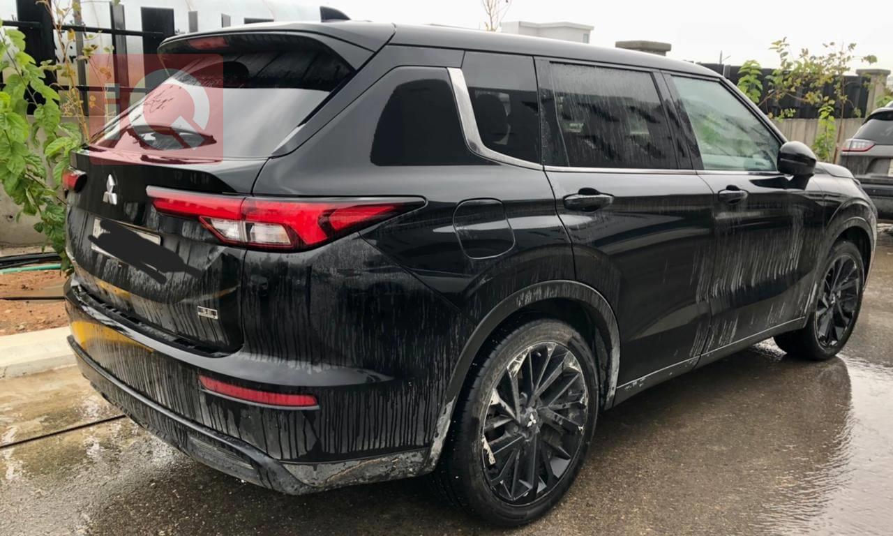 میتسوبیشی ئاوتلاندەر